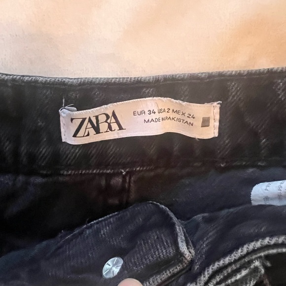 Zara Black high waisted mom jeans - Picture 4 of 4